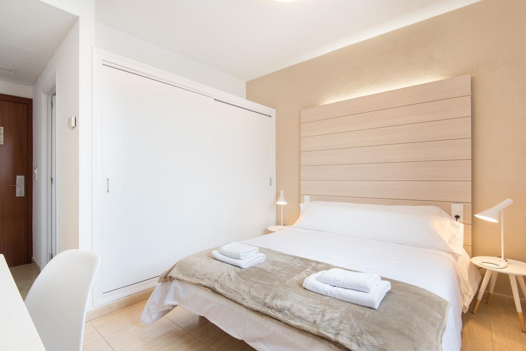 Hostal Jume - Urban Rooms Mahón Eksteriør bilde